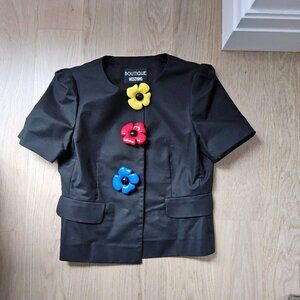 Boutique Moschino black cotton jacket colored flower buttons. Size US 8